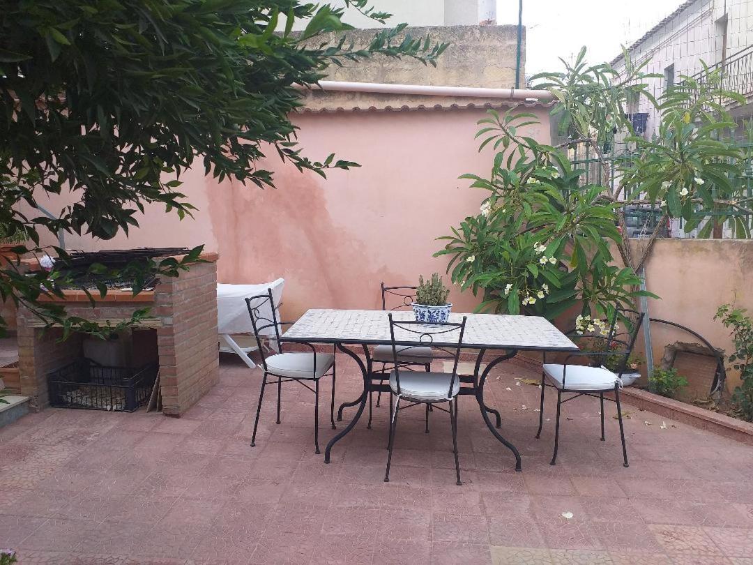 Pink Liberty House Villa Санта Кроче Камерина Екстериор снимка